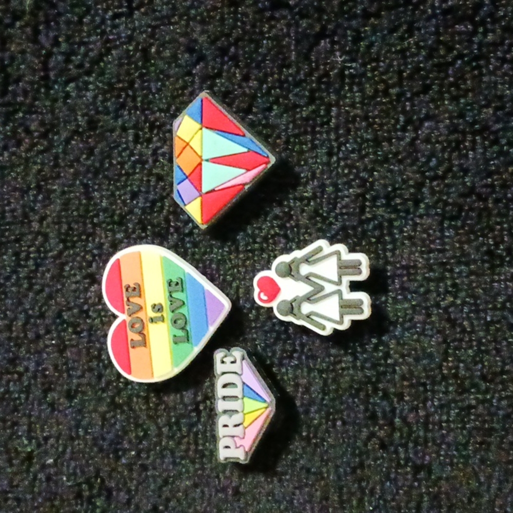 Croc charms jibitz pride diamond